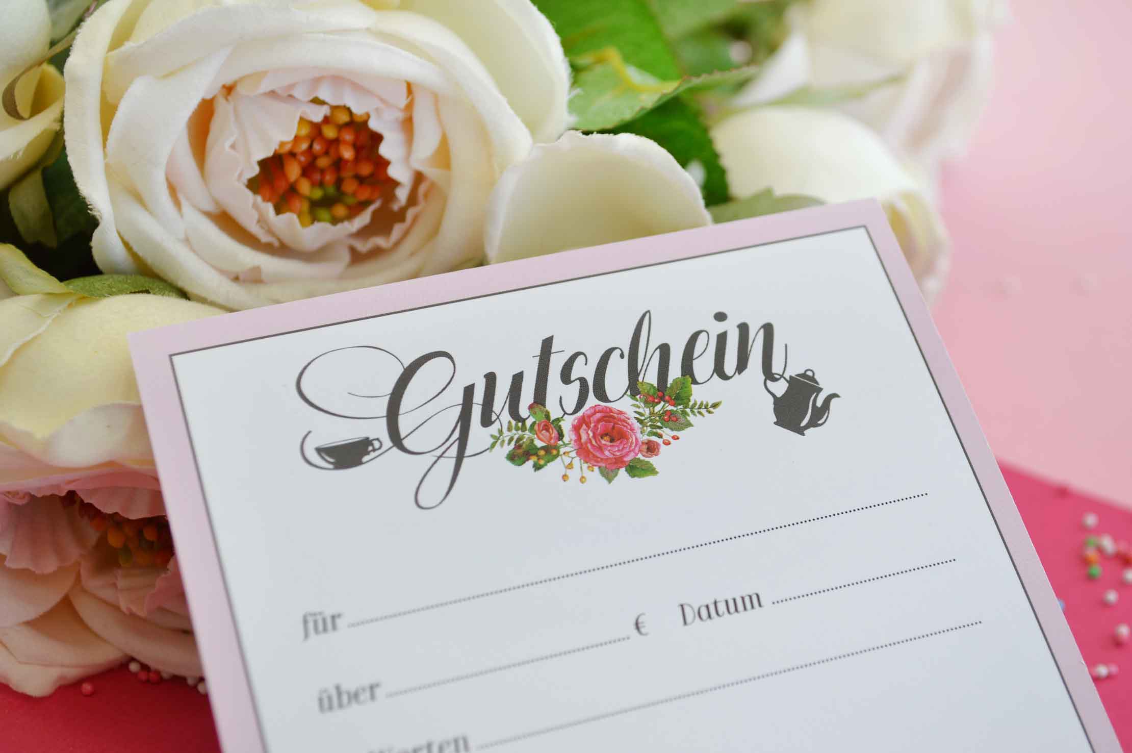 Gestaltung des Gutscheins by Buero Maiwald Rosenillustration von Buero Maiwald